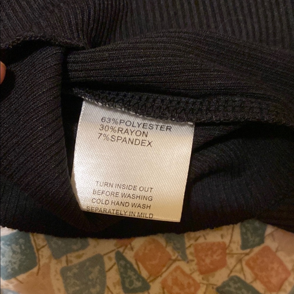 Black Ribbed Tank Top - Picture 4 of 4